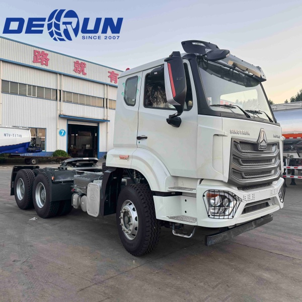 சினோட்ரோக் ஹோவோ என்எக்ஸ் 6 × 4 டிராக்டர் டிரக்